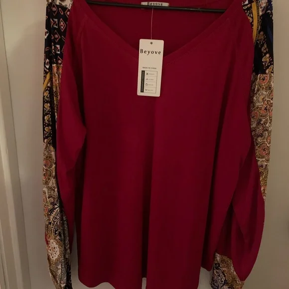 NWT BEYOVE - WMS TOP LONG SLEEVES V NECK size large - Picture 10 of 14